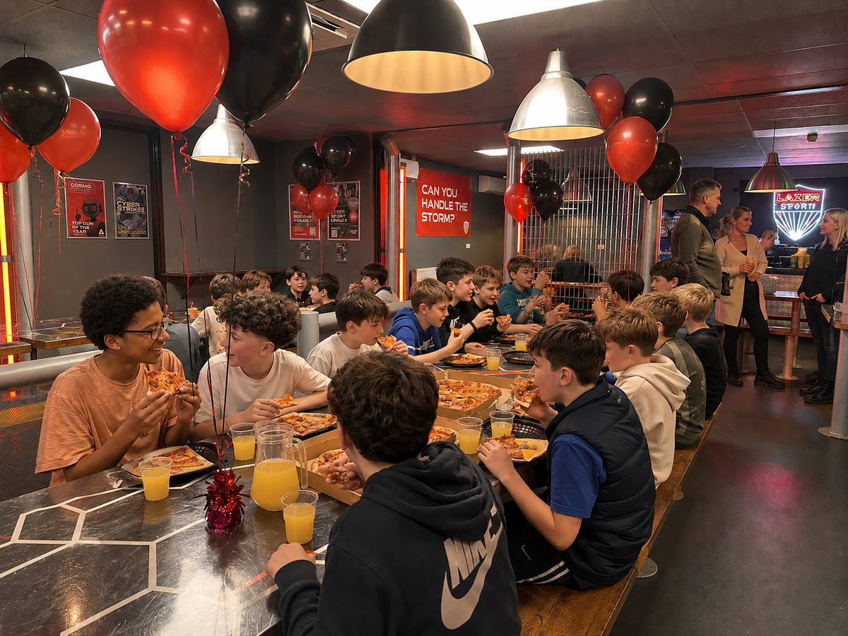 Lazerstorm pizza party at Boomerang